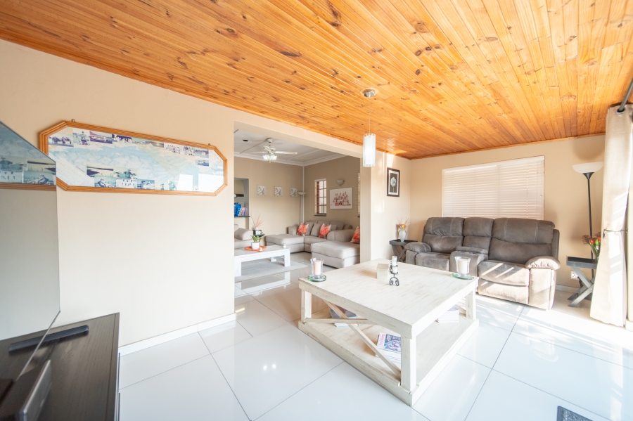 6 Bedroom Property for Sale in Stirling Eastern Cape